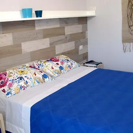 Le Thuje Torre Lapillo