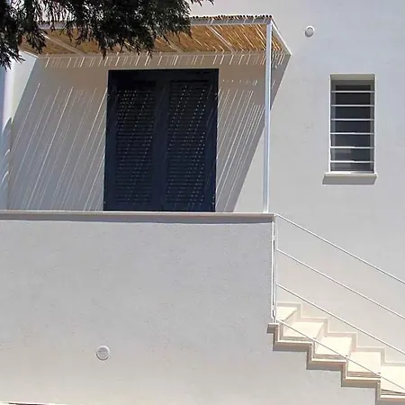 Le Thuje B&B 토레 라필로